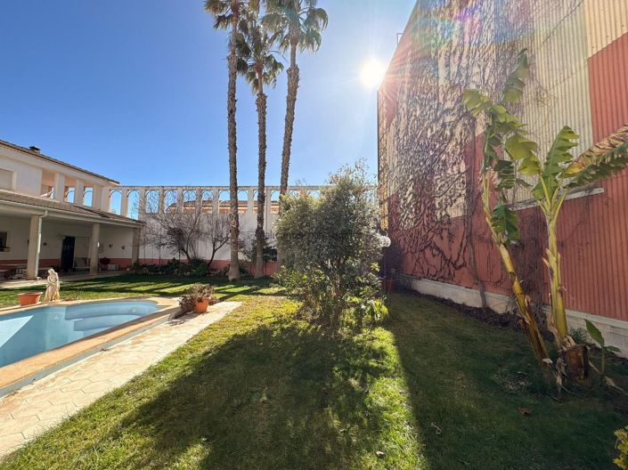 Image No.44-Villa de 6 chambres à vendre à Sax