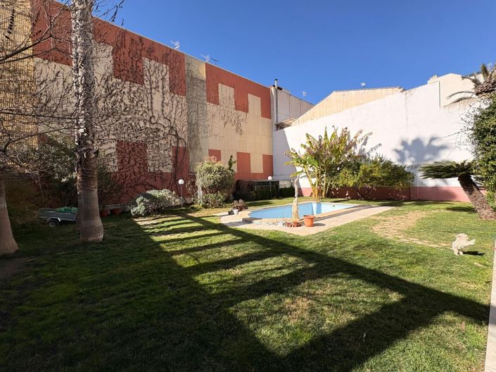 Image No.45-Villa de 6 chambres à vendre à Sax