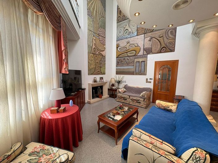 Image No.8-Villa de 6 chambres à vendre à Sax