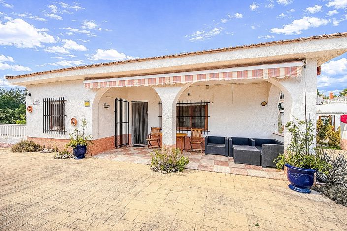 Image No.6-Villa de 4 chambres à vendre à Tibi