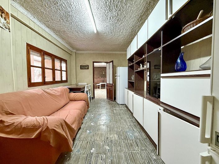 Image No.10-5 Bed Townhouse for sale