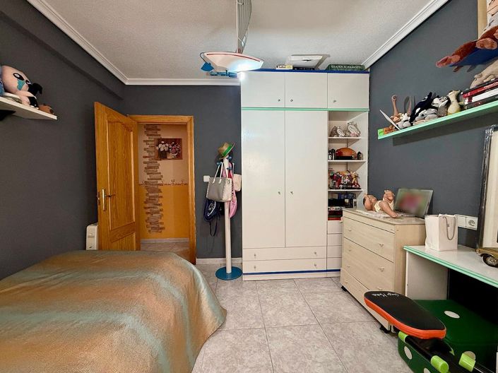 Image No.14-5 Bed Apartment for sale