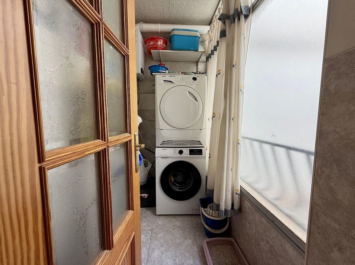 Image No.32-5 Bed Apartment for sale