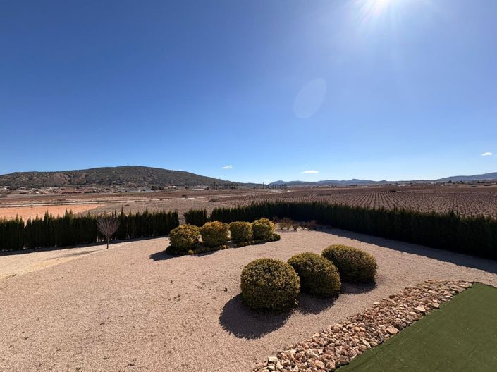 Image No.17-6 Bed Villa for sale