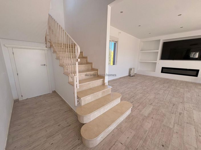 Image No.20-Villa de 6 chambres à vendre à Pinoso