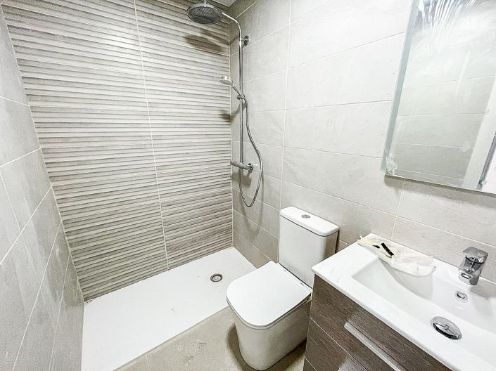 Image No.12-3 Bed Townhouse for sale