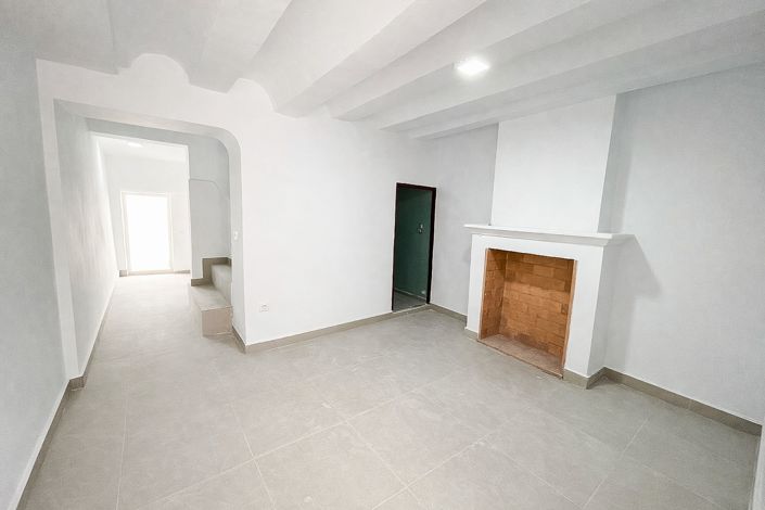 Image No.2-3 Bed Townhouse for sale