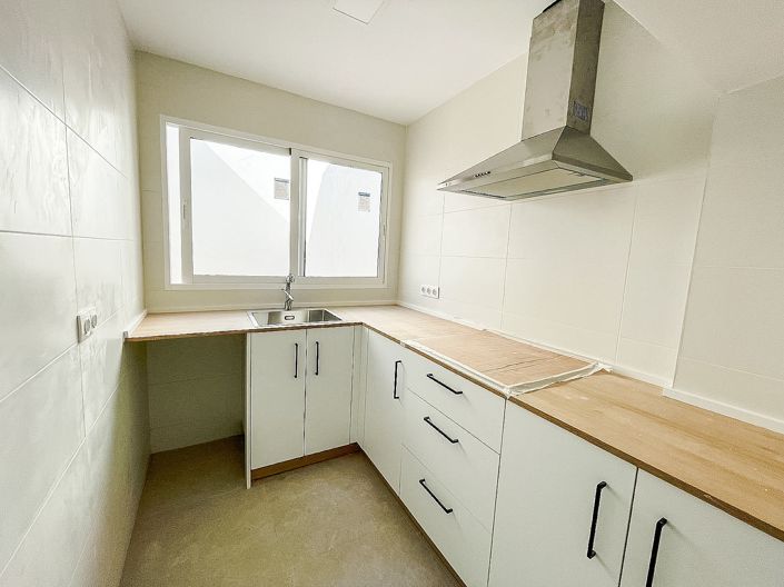 Image No.4-3 Bed Townhouse for sale