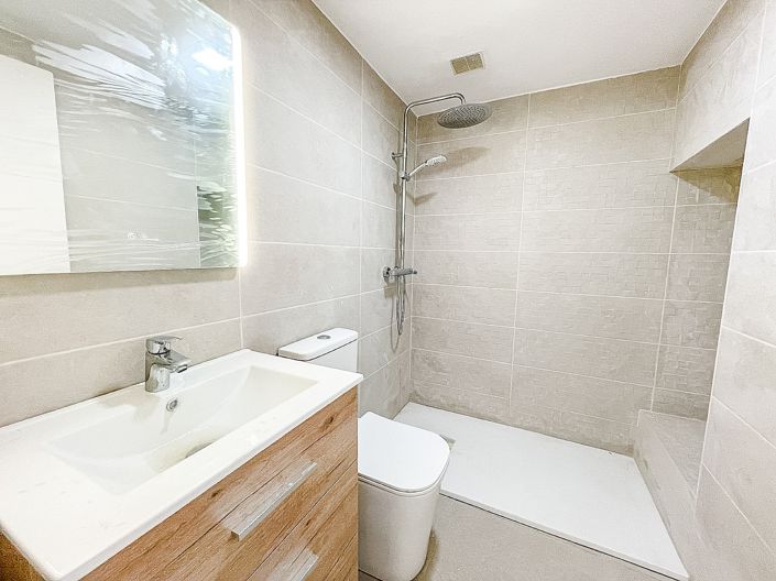 Image No.7-3 Bed Townhouse for sale