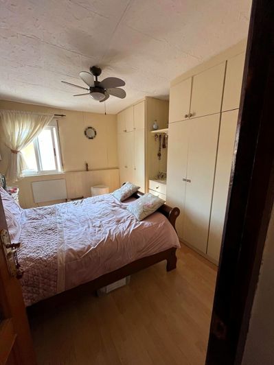 Image No.17-2 Bed Townhouse for sale