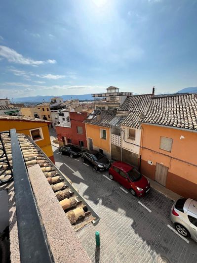 Image No.21-2 Bed Townhouse for sale