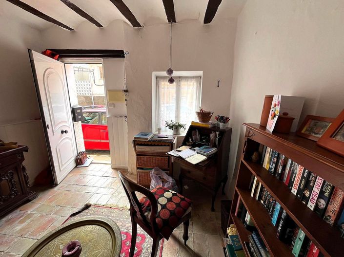 Image No.4-2 Bed Townhouse for sale