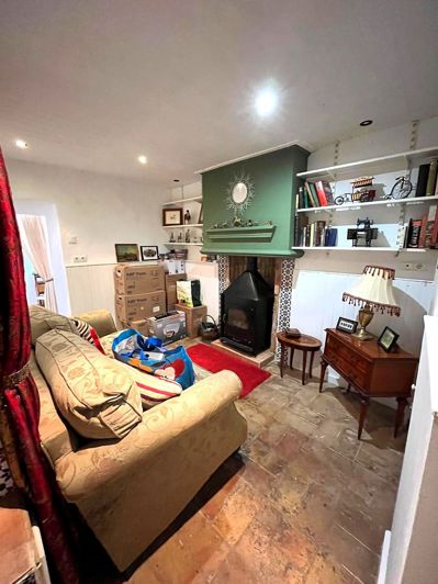 Image No.6-2 Bed Townhouse for sale