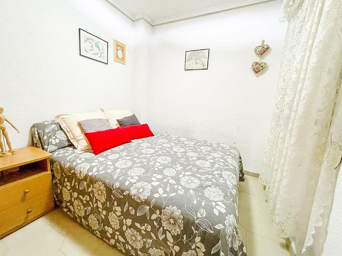 Image No.12-3 Bed Apartment for sale