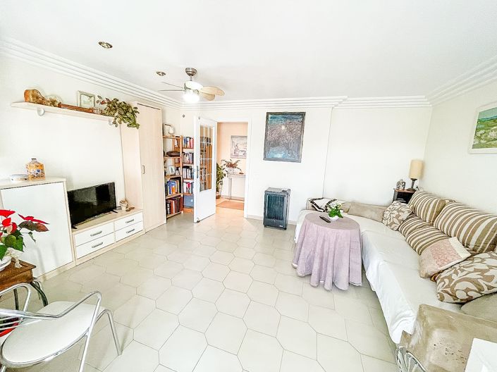 Image No.3-3 Bed Apartment for sale