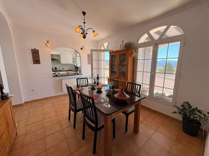 Image No.44-4 Bed Villa for sale