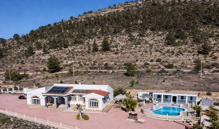 Image No.6-4 Bed Villa for sale