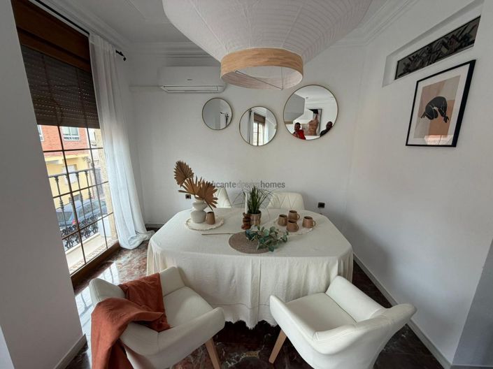 Image No.18-Maison de ville de 4 chambres à vendre à Sax