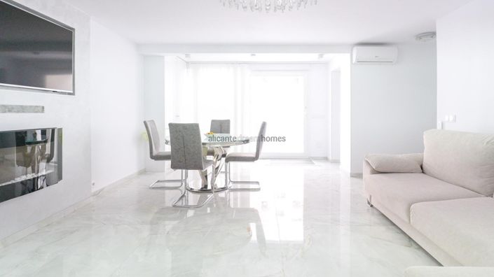 Image No.38-Maison de ville de 4 chambres à vendre à Torrevieja