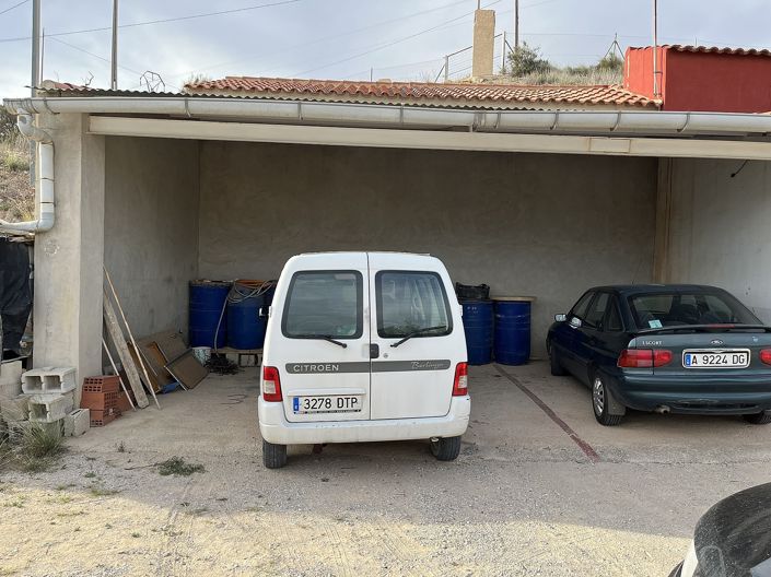 Image No.10-4 Bed House for sale