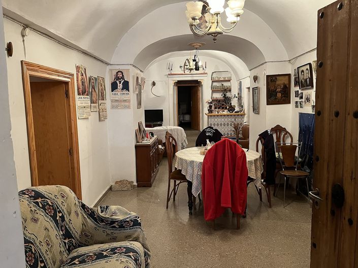 Image No.24-4 Bed House for sale