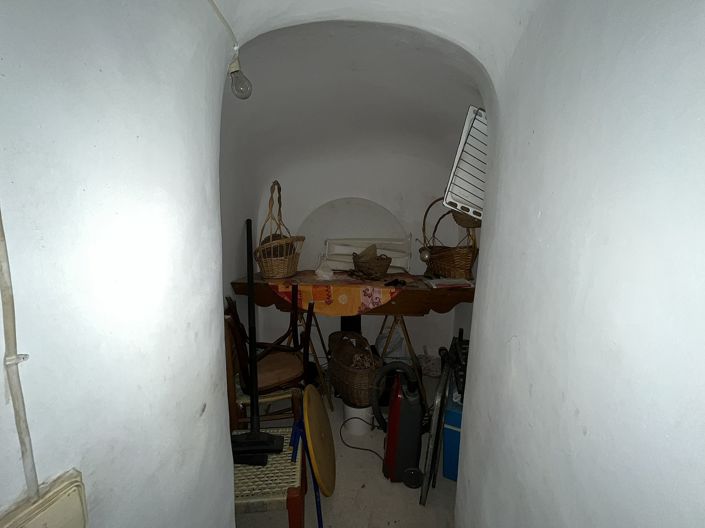 Image No.32-4 Bed House for sale