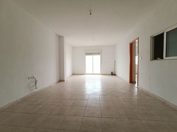 Image No.19-7 Bed Townhouse for sale