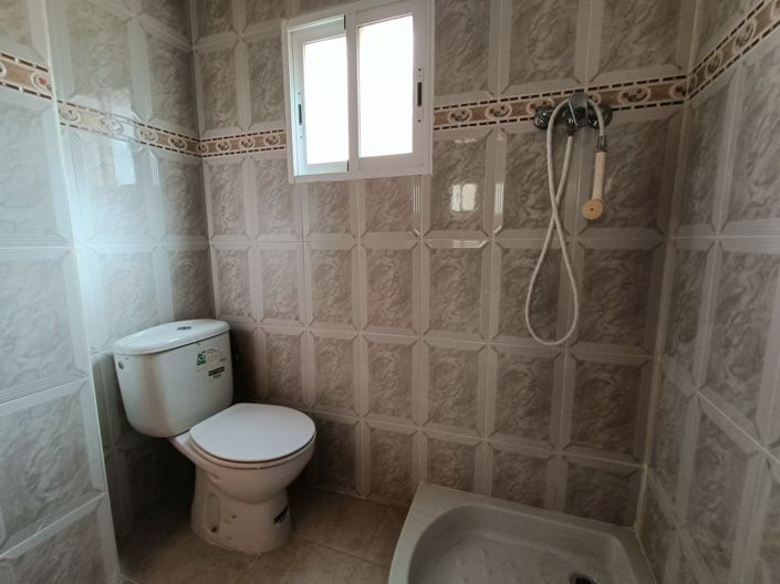 Image No.27-7 Bed Townhouse for sale