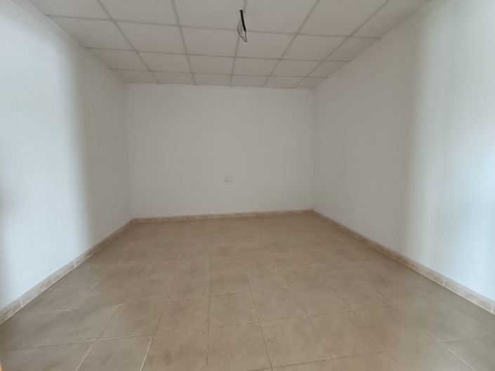 Image No.34-7 Bed Townhouse for sale