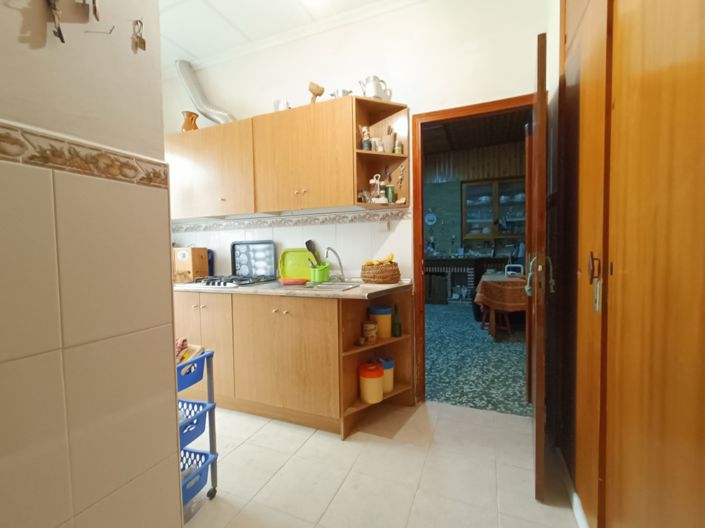 Image No.12-2 Bed Townhouse for sale