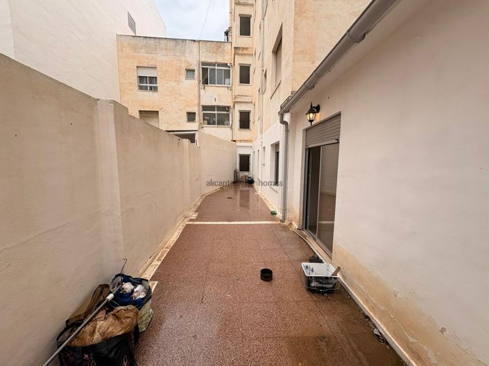 Image No.20-3 Bed Apartment for sale