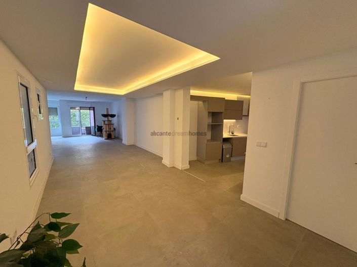 Image No.6-3 Bed Apartment for sale