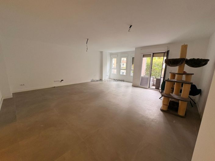 Image No.9-3 Bed Apartment for sale