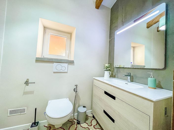 Image No.16-3 Bed Townhouse for sale