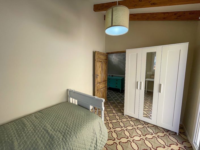 Image No.17-3 Bed Townhouse for sale