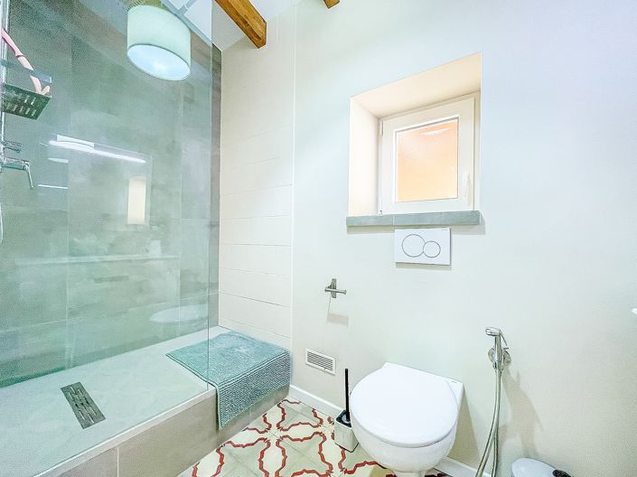 Image No.17-3 Bed Townhouse for sale