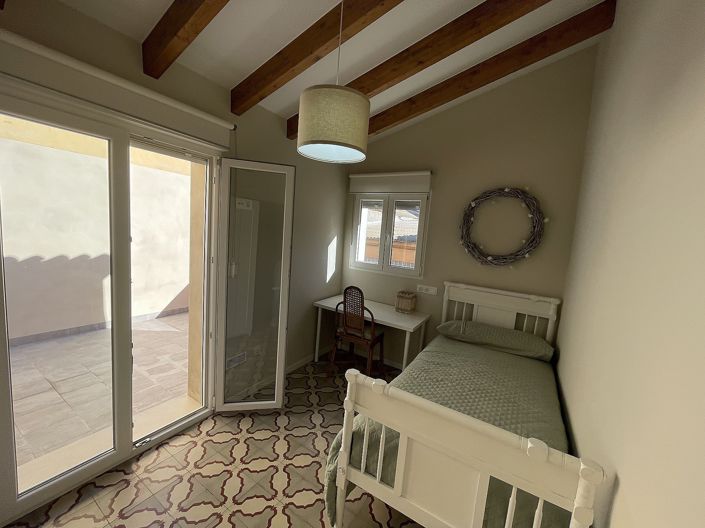 Image No.18-3 Bed Townhouse for sale