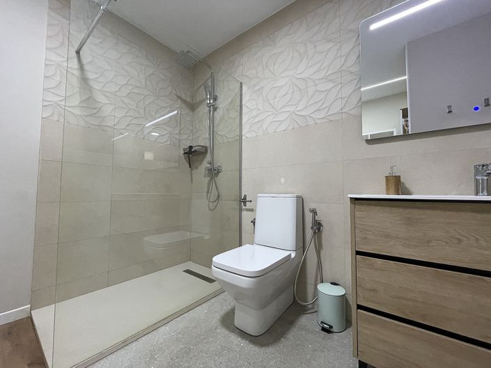 Image No.9-3 Bed Townhouse for sale