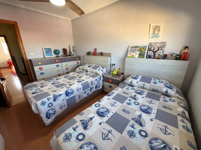 Image No.13-3 Bed Townhouse for sale