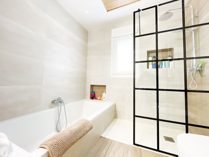 Image No.18-4 Bed Villa for sale