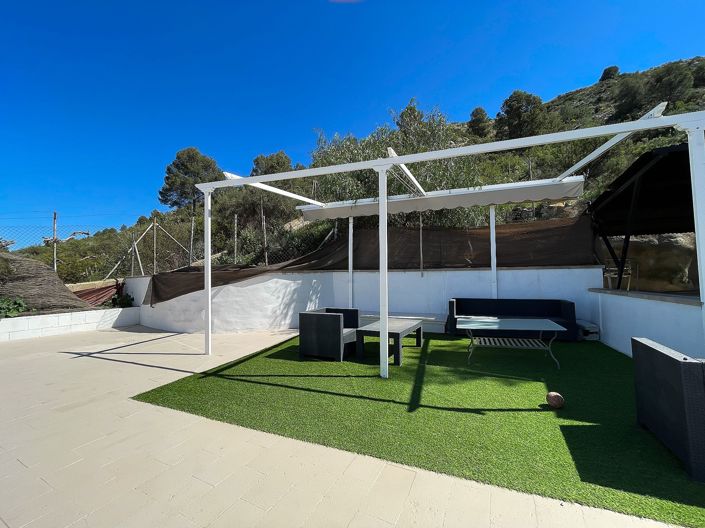 Image No.2-4 Bed Villa for sale