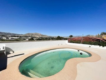 woxup4a7yy3700pkio3h4