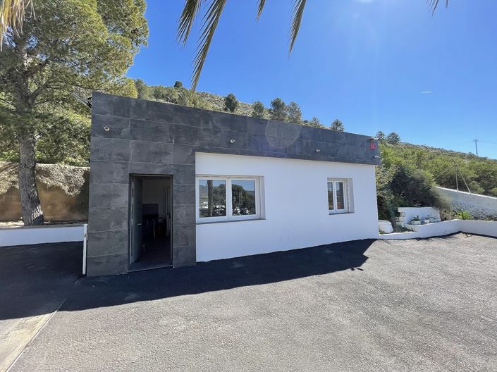 Image No.35-4 Bed Villa for sale