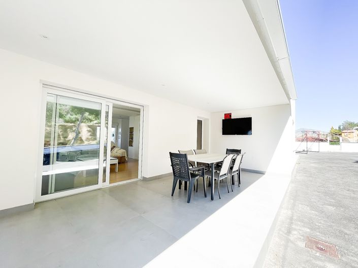 Image No.4-4 Bed Villa for sale