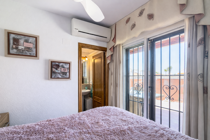 Image No.40-2 Bed Villa for sale