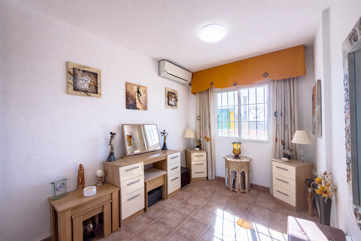 Image No.42-2 Bed Villa for sale