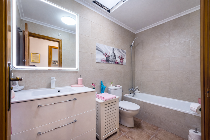 Image No.45-2 Bed Villa for sale