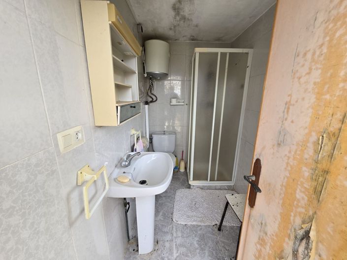 Image No.19-2 Bed Villa for sale