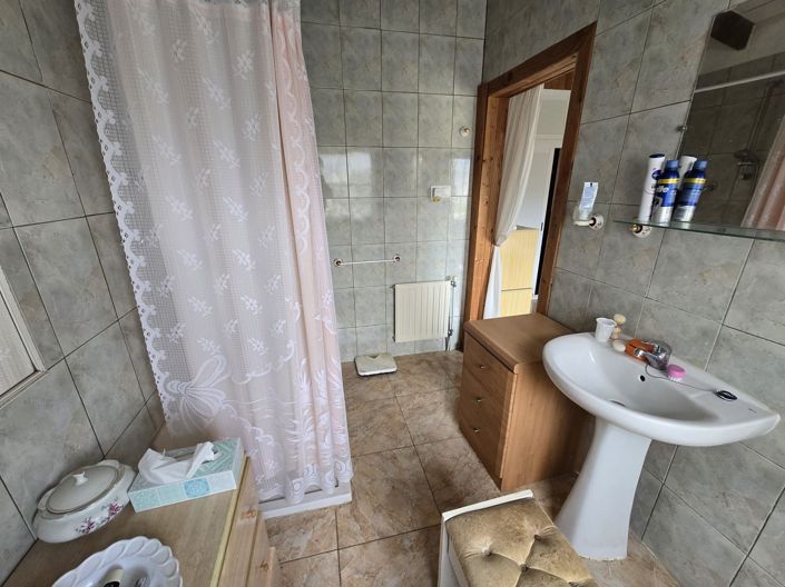 Image No.37-2 Bed Villa for sale