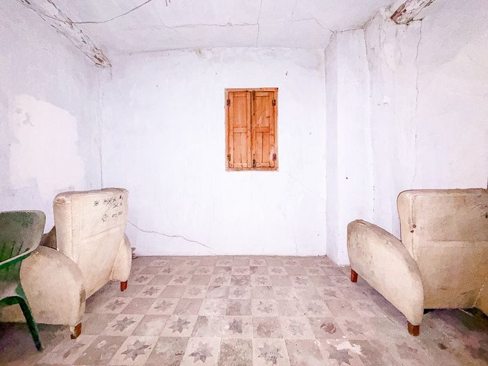 Image No.22-6 Bed Townhouse for sale